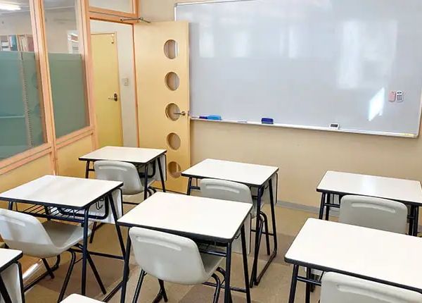 個別指導なら森塾 鴨居校 の内観画像