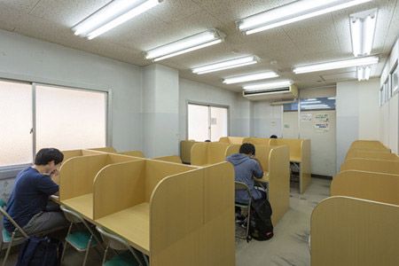 ＫＥＣ近畿教育学院 布施本校 の内観画像