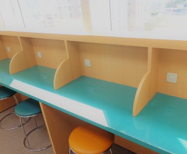 こども英会話専門校 アミティー 横浜センター北校 の内観画像