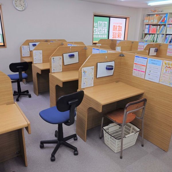 個別指導ＷＡＭ 山崎北校 の内観画像