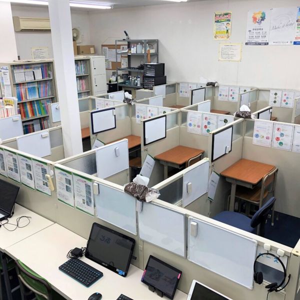 個別指導ＷＡＭ 岩出那高前校 の内観画像