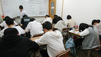 進学塾“関西” 天理校 の内観画像