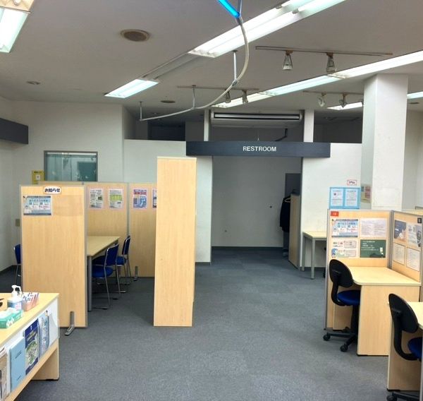 個別指導塾スタンダード 古賀駅前教室 の内観画像