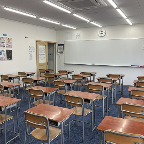 リード進学塾 土岐駅前校 の内観画像