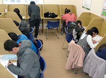 ベスト学院進学塾 西若松教室 の内観画像