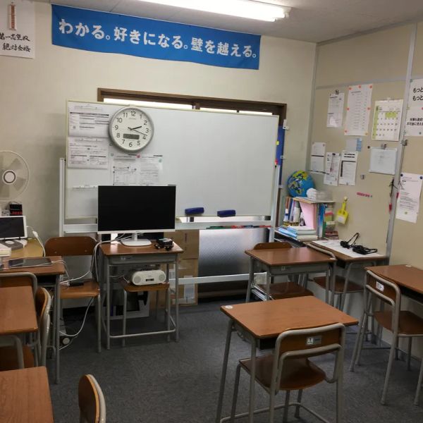 対話式進学塾 1対1ネッツ 都府楼前校 の内観画像