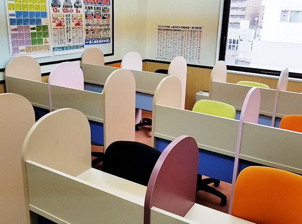 札幌練成会 福住教室 の内観画像