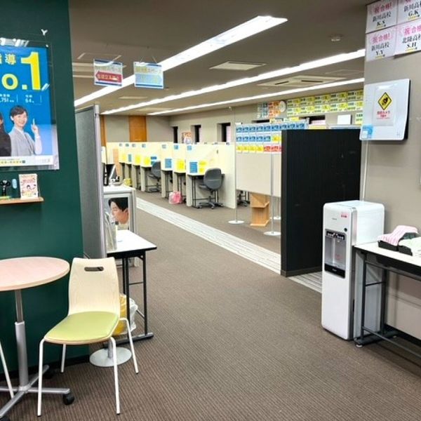 個別指導の明光義塾 八軒教室 の内観画像