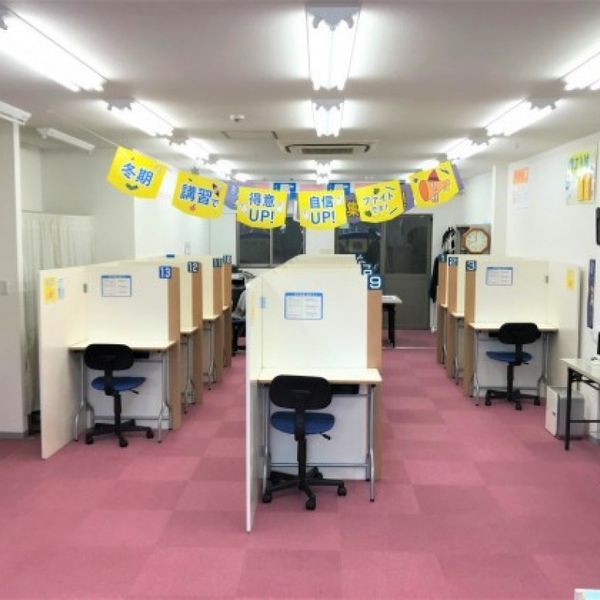 個別指導の明光義塾 桜ヶ丘教室 の内観画像