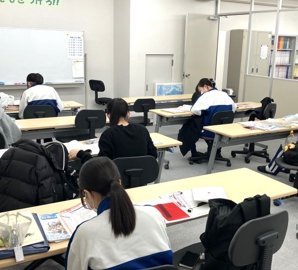 個別指導 スクールIE みつわ台校 の内観画像