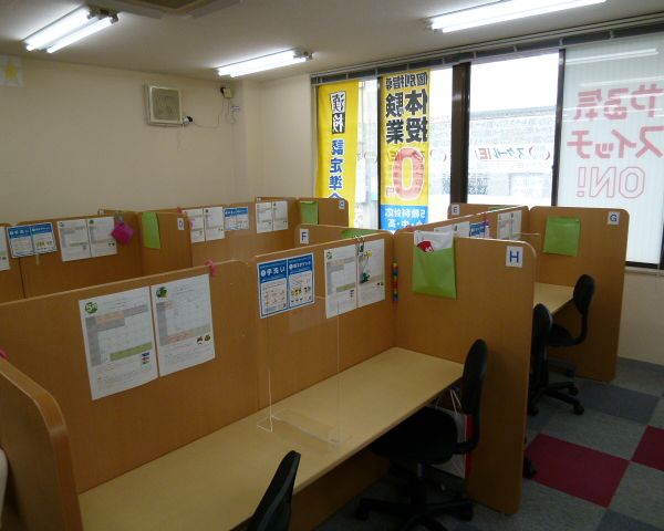 個別指導 スクールIE 多治見駅前校 の内観画像