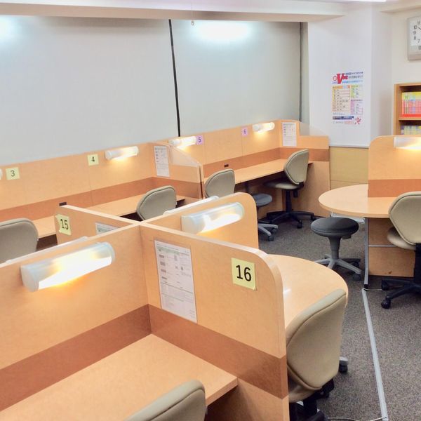 栄光の個別ビザビ ビザビ綾瀬校 の内観画像