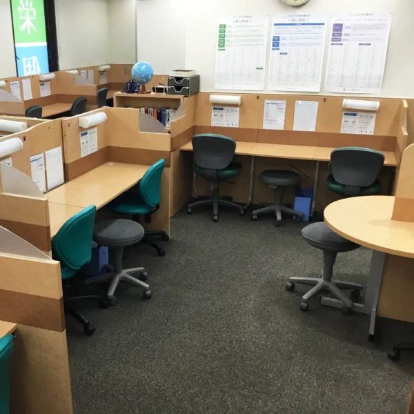 栄光の個別ビザビ ビザビ西葛西校 の内観画像