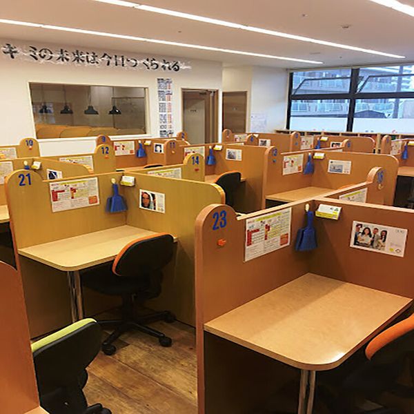 成基の個別教育ゴールフリー 草津教室 の内観画像