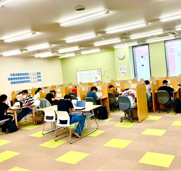 成基の個別教育ゴールフリー 栗東教室 の内観画像