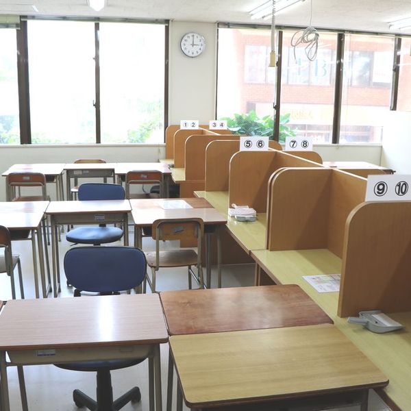 尚学院 那覇教室 の内観画像