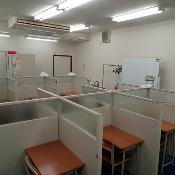 個別指導ＷＡＭ 日下校 の内観画像