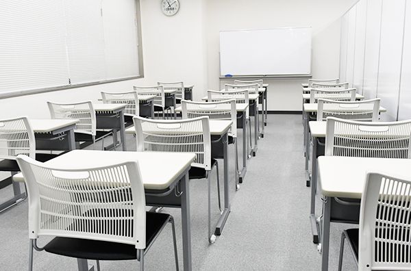 トーマス【TOMAS】 立川校 の内観画像