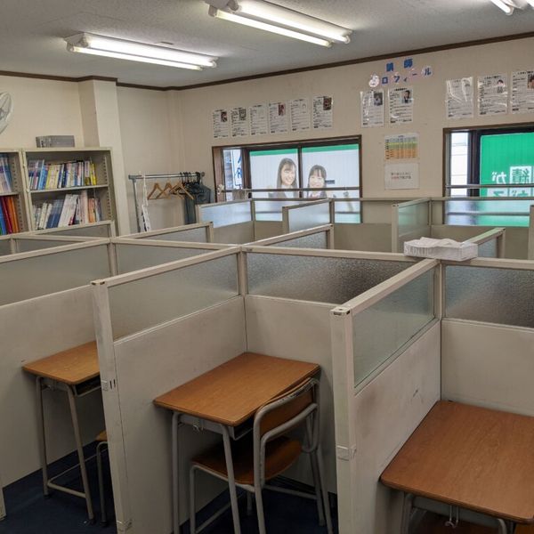 個別指導WAM 六万寺校 の内観画像