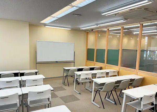 個別指導なら森塾 大宮西口校 の内観画像