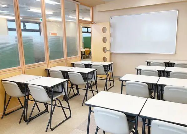 個別指導なら森塾 蕨校 の内観画像
