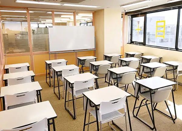 個別指導なら森塾 新八柱校 の内観画像