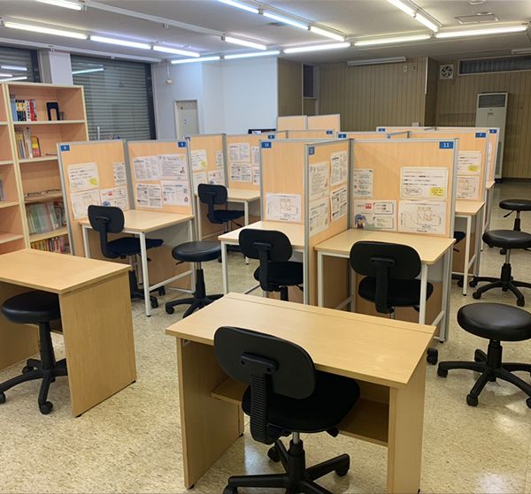 個別指導塾スタンダード 新潟大学前教室 の内観画像