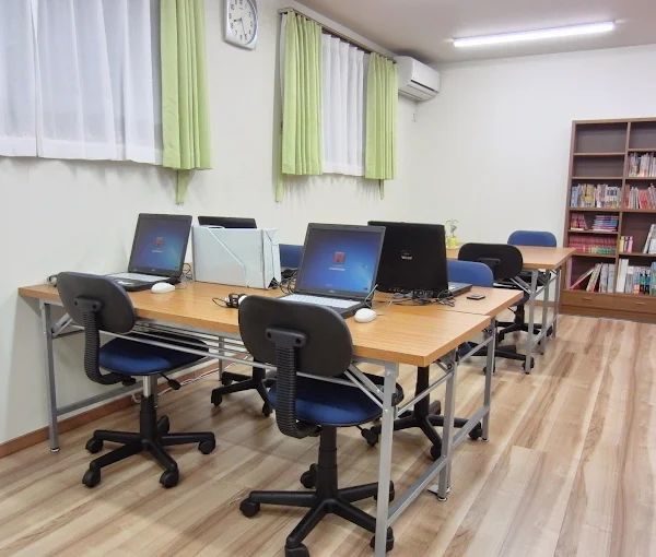 わかたけスクール 本校 の内観画像