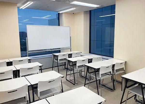 個別指導なら森塾 新浦安校 の内観画像