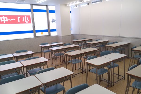 エディック・創造学園 エディック魚住校 の内観画像