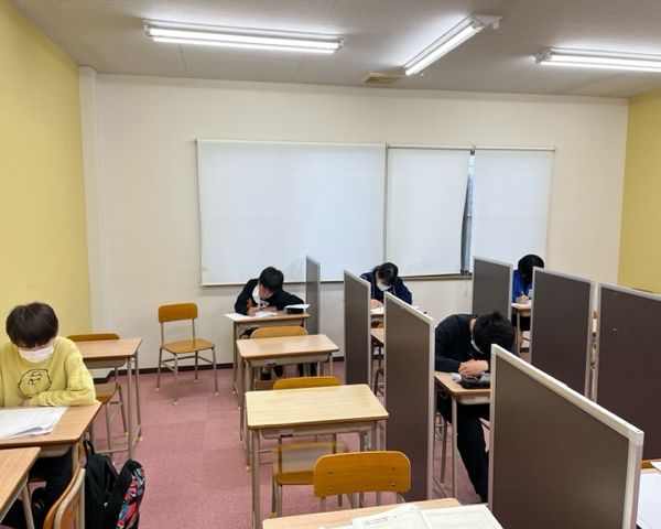 ベスト個別指導学習会 新里教室 の内観画像