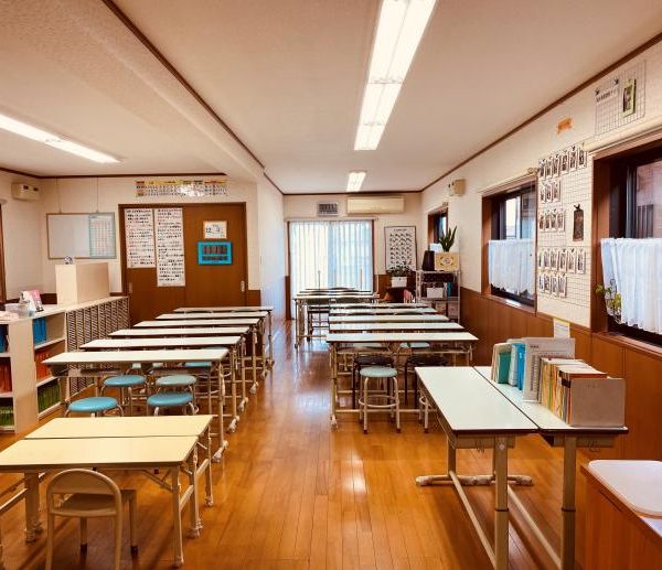 公文式 土居中央教室 の内観画像