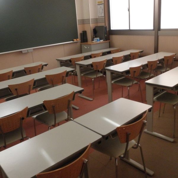 中萬学院 大雄山スクール の内観画像