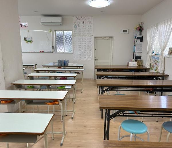 公文式 八幡美濃山教室 の内観画像