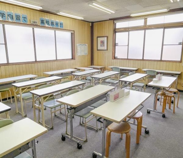 公文式 弘栄教室 の内観画像