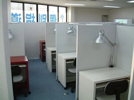 Jサポート 本校 の内観画像