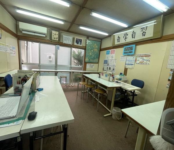 公文式 東つつじケ丘教室 の内観画像