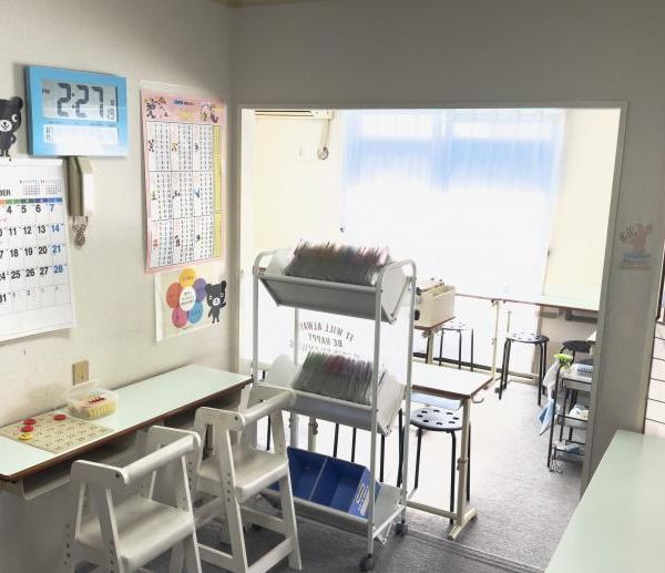 公文式 法典西小前教室 の内観画像