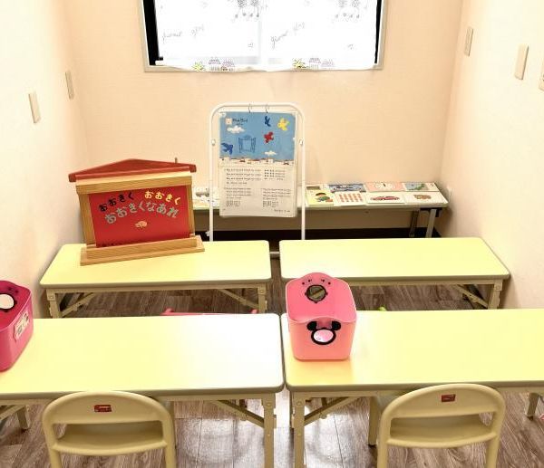 公文式 リバーサイド富雄北教室 の内観画像