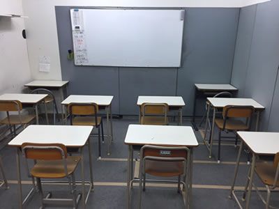 サムシングスペシャル 本校 の内観画像