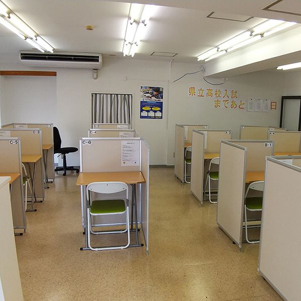 毎日個別塾 5-Days 内宮校 の内観画像