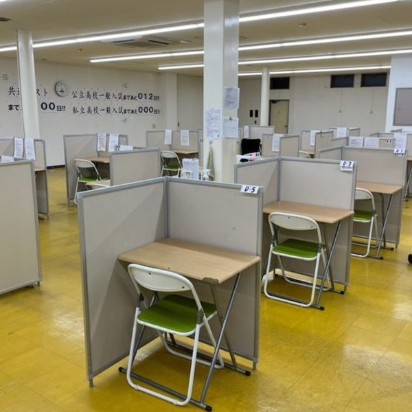 毎日個別塾 5-Days 松前校 の内観画像