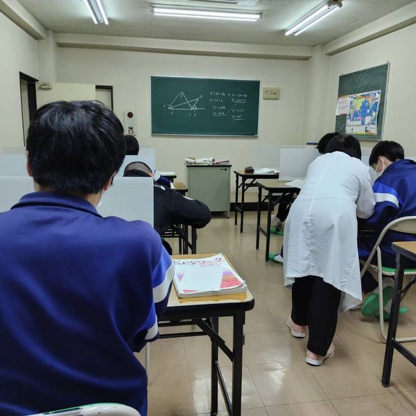 しらこばと学院 本校 の内観画像