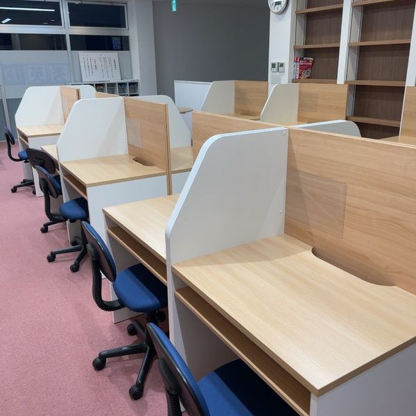 秀英iD予備校 長久手はなみずき通校 の内観画像