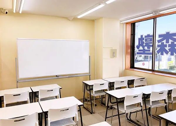 個別指導なら森塾 三郷校 の内観画像