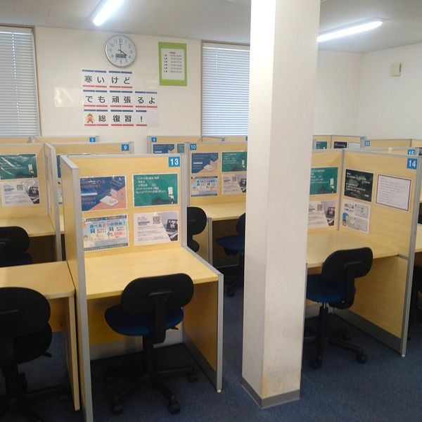 個別指導塾スタンダード 愛野教室 の内観画像