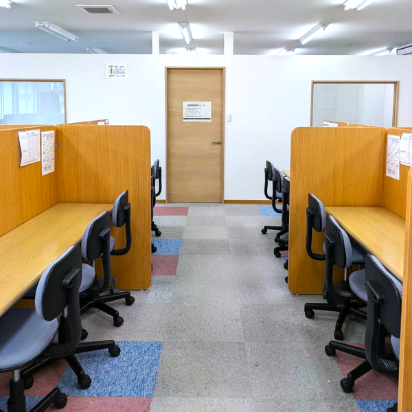 個別指導 スクールIE 鵜沼校 の内観画像