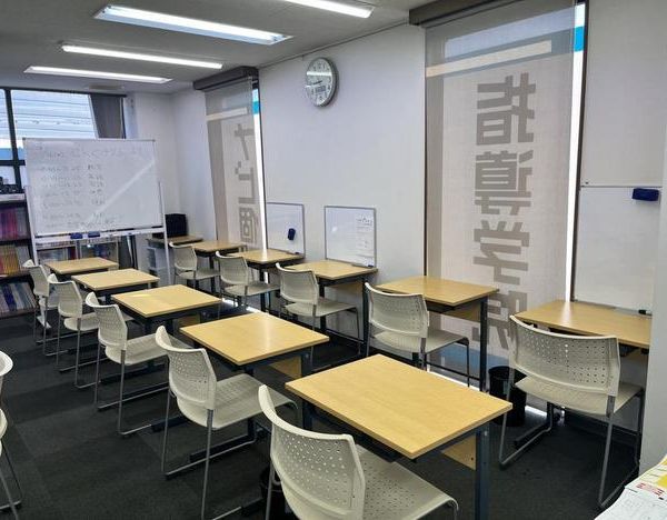 ナビ個別指導学院 上乃木校 の内観画像