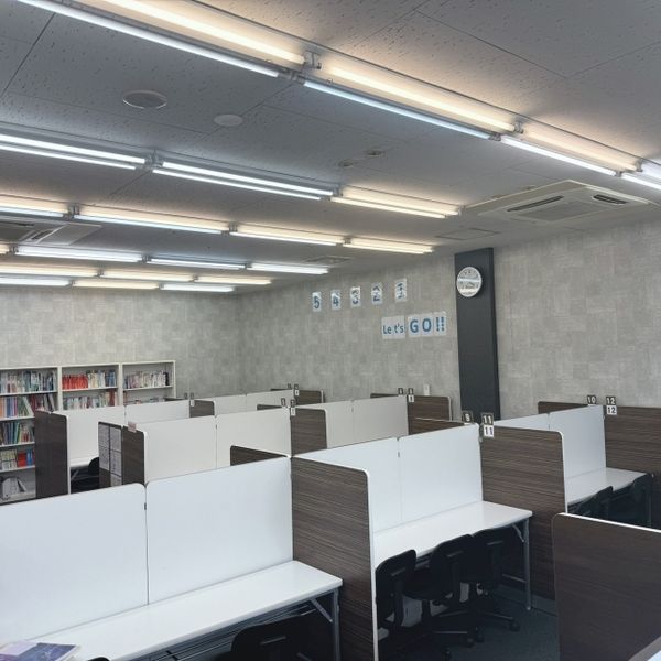 英才個別学院 新秋津校 の内観画像