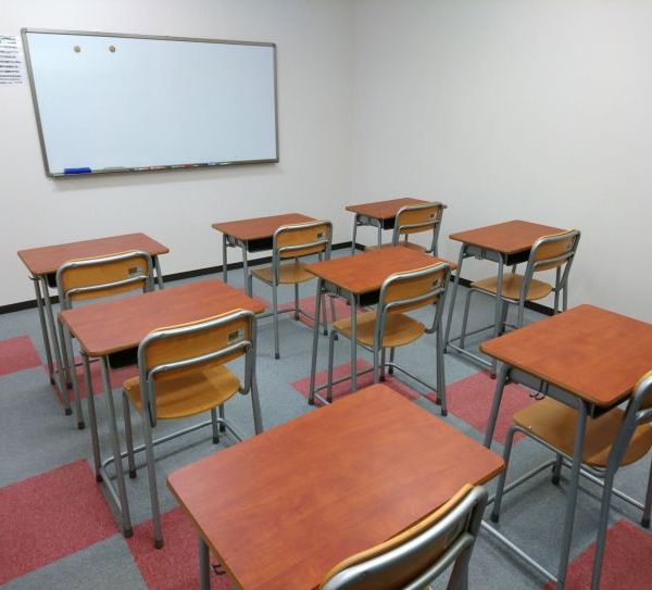 個別指導　スクールＩＥ 平田校 の内観画像